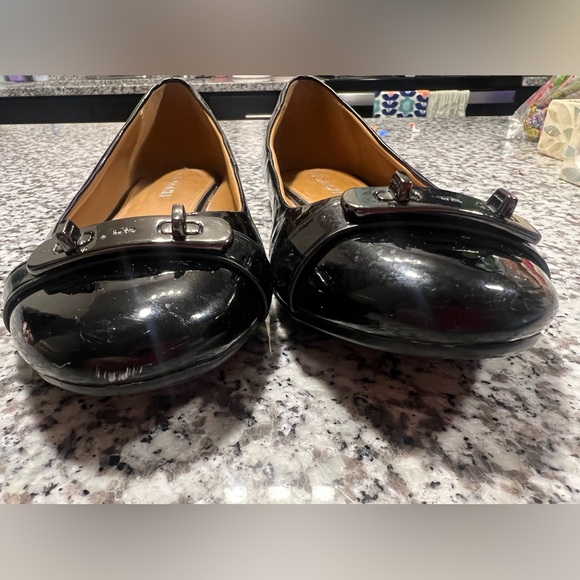 Coach Patent Leather Ballet Flats Size 8 - Picture 3 of 7